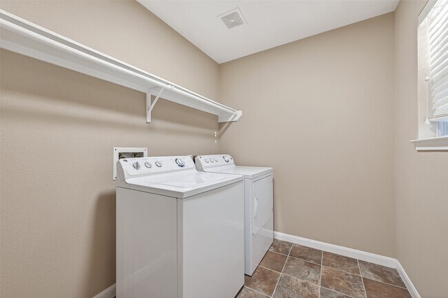 Building Photo - 18110 Rexine Ln