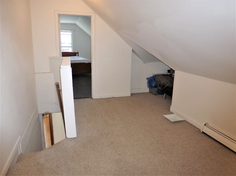 Building Photo - 14 Hickok Pl
