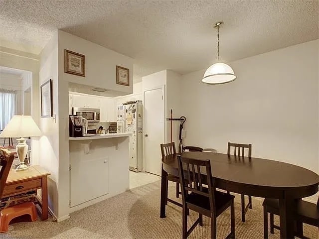 Building Photo - 3607 Summit Bend
