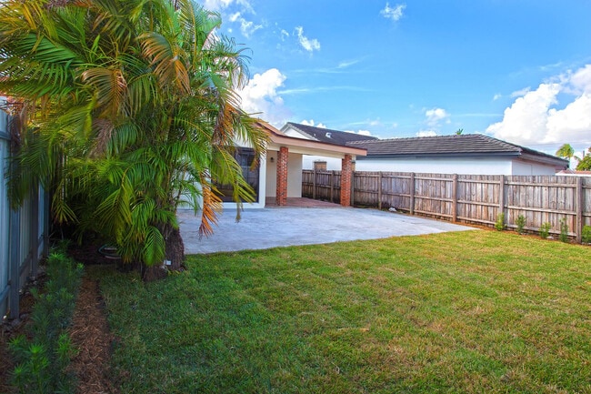 Building Photo - 391 NW 58th Ave