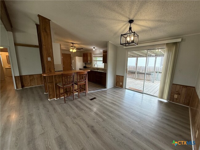 Building Photo - 1045 Ferryboat Ln