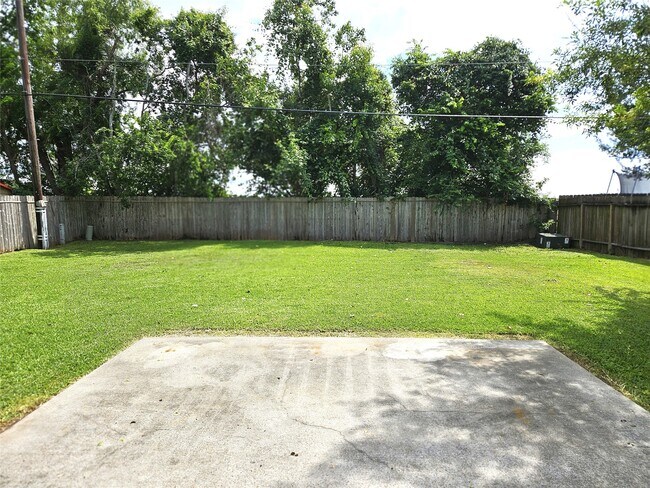 Building Photo - 2515 Heritage Colony Dr