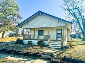 Building Photo - Charming 3-Bedroom Home in the Heart of Drumright