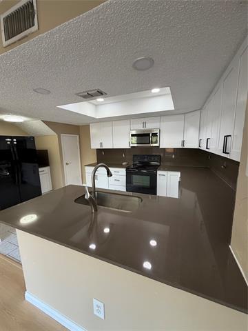 Building Photo - 705 Cimarron Trail