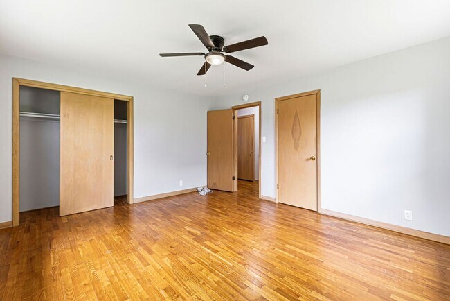 Building Photo - Remodeled 3-bedroom, 1-bath ranch with Attached Garage & Full Basement