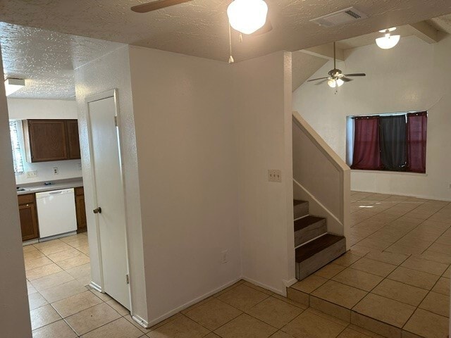 Building Photo - 402 Juniper Ct