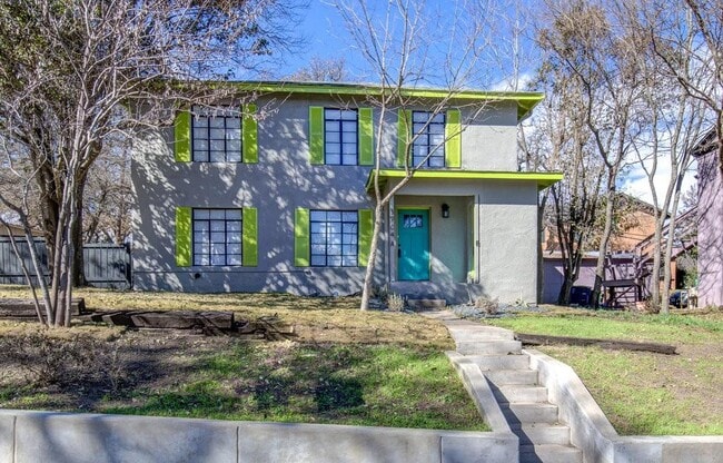Building Photo - 3904 Maplewood Ave