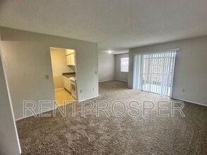 Building Photo - 5317 Curry Ford Rd