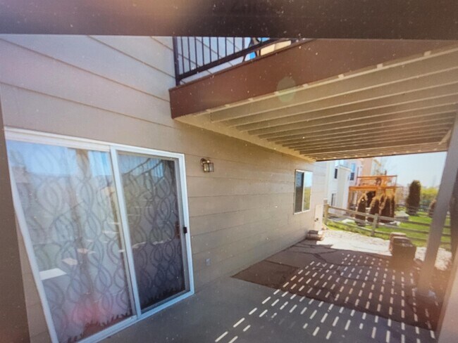 Building Photo - 15572 Dawson Creek Dr