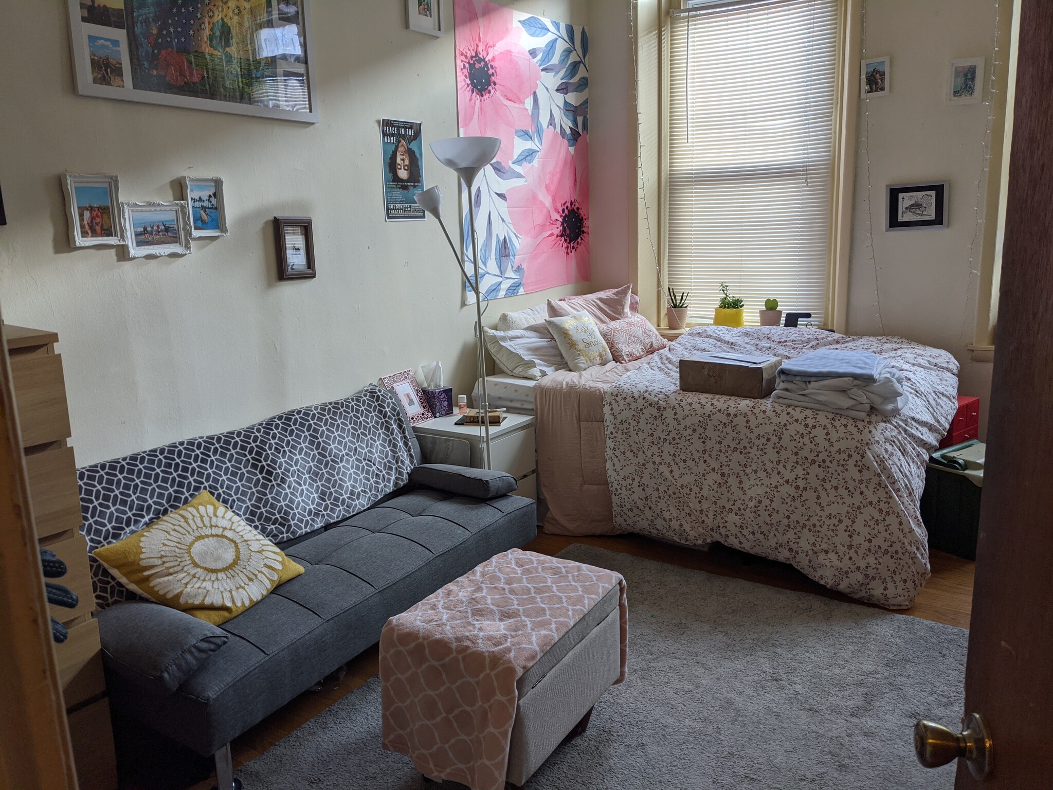 Building Photo - 3909 Pine St