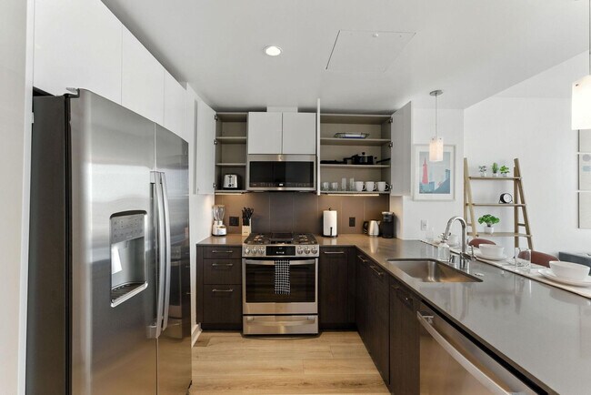 Building Photo - 399 Fremont St