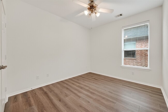 Building Photo - 13738 View Meadow Ln