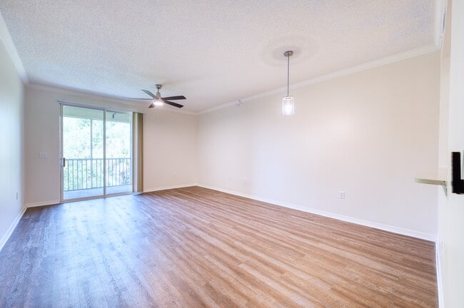 Living and Dining to Lanai - 5681 Bentgrass Dr