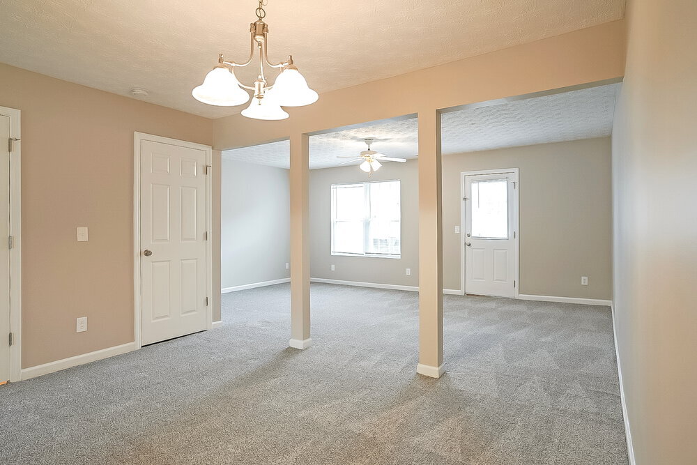 Building Photo - 216 Meadowlark Pl