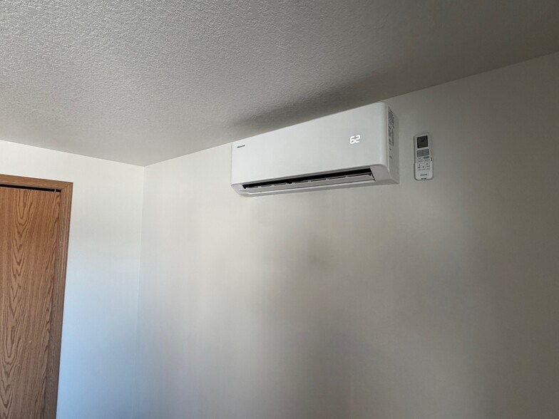 Building Photo - 1139 2nd St NW