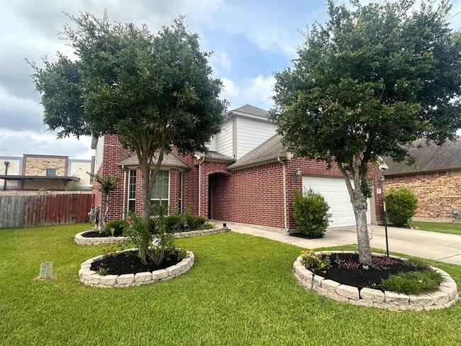Building Photo - 2230 Argos Dr