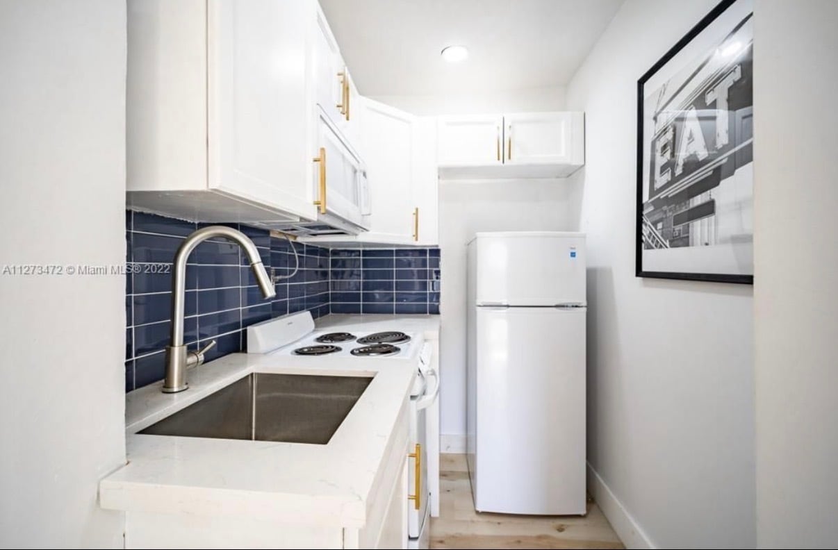 Building Photo - 1523 NE 148th St