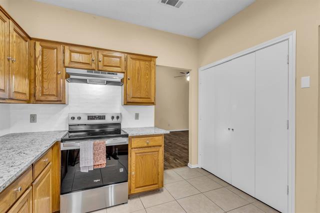 Building Photo - 2015 Falcon Ridge Dr