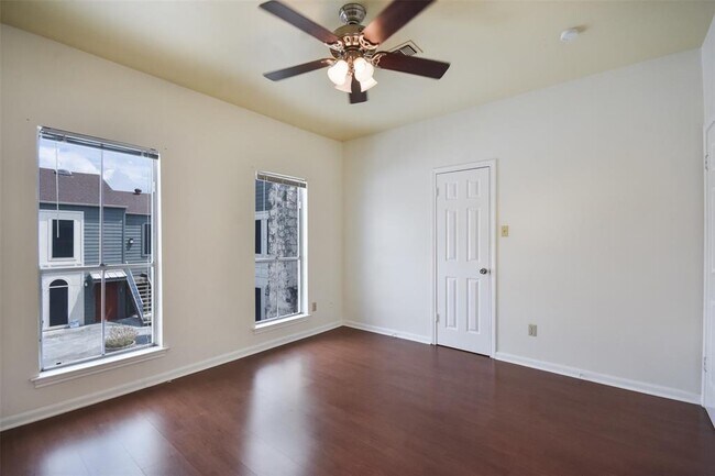 Building Photo - 2529 Rio Grande St
