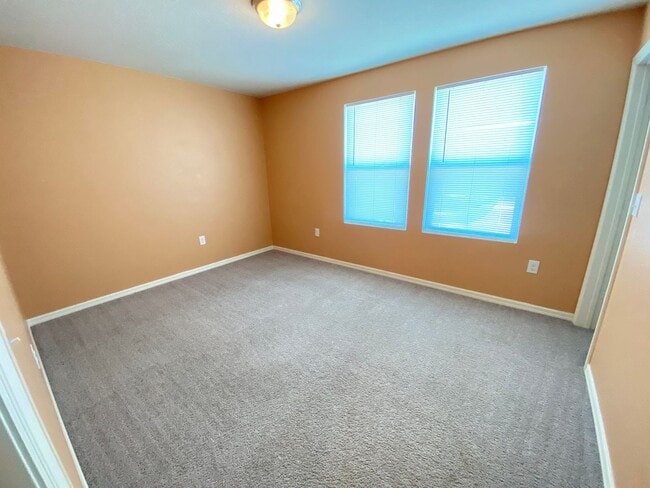Building Photo - Four Bedroom / Three Bath Home