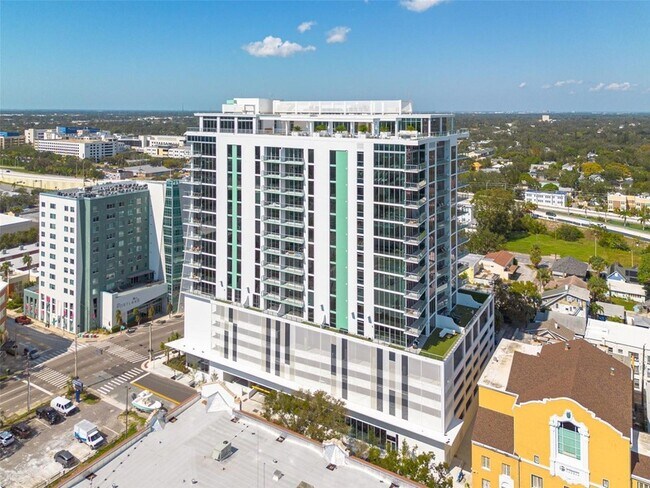 Building Photo - 777 3rd Ave N