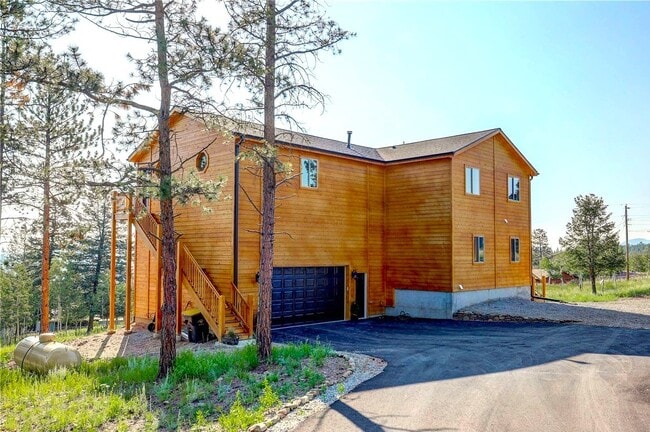 Building Photo - 136 Gail Ln