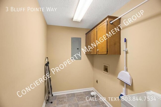 Building Photo - 3 Bluff Pointe Way