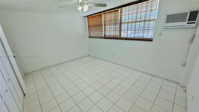 Building Photo - 8000 Tatum Waterway Dr