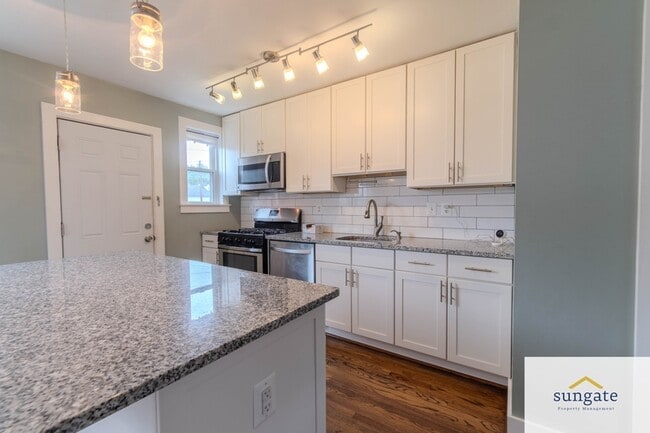 Building Photo - 258 Ridge Ave
