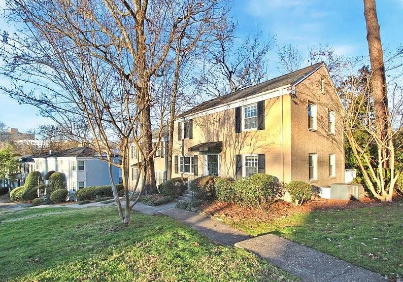 Building Photo - 427 Wakefield Dr