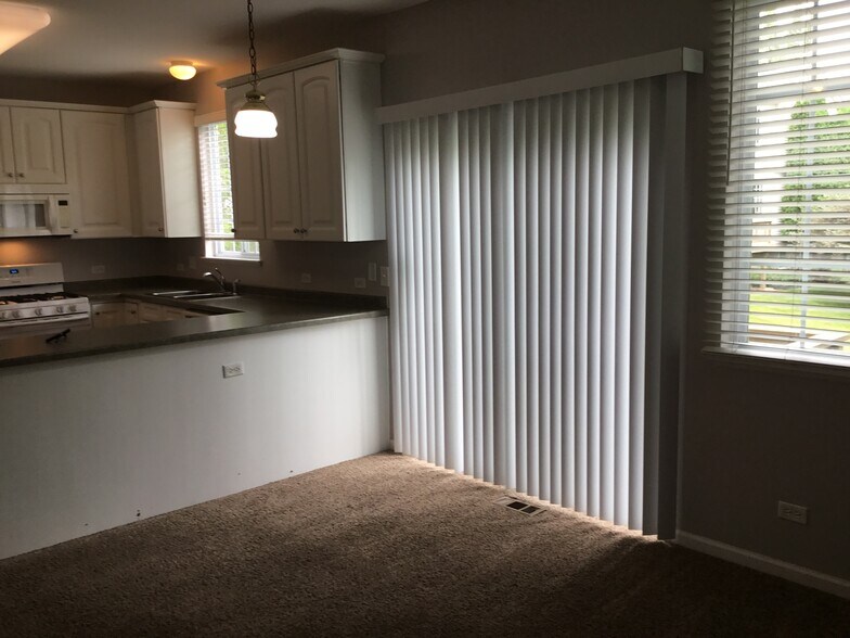 Building Photo - 312 Evergreen Cir