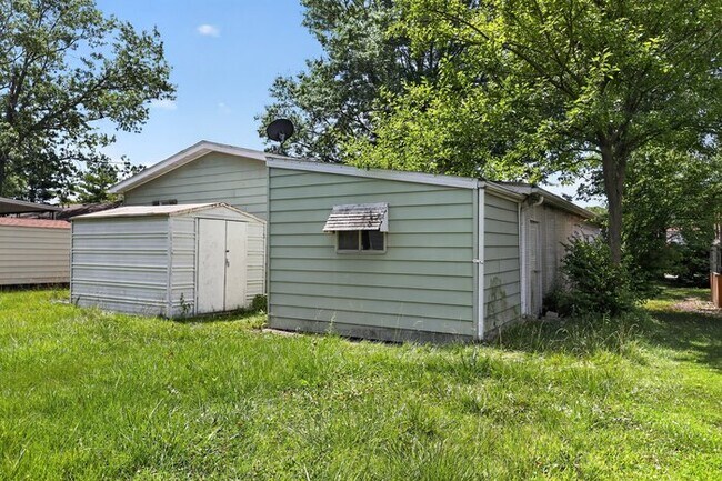 Building Photo - 2609 Joyce Dr