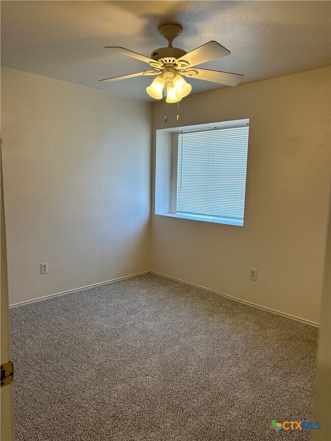 Building Photo - 2203 Tracey Ann Ln
