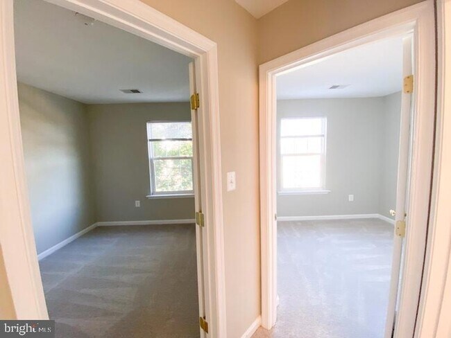 Building Photo - 14311 Newbern Loop