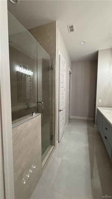 Building Photo - 27 Viola St