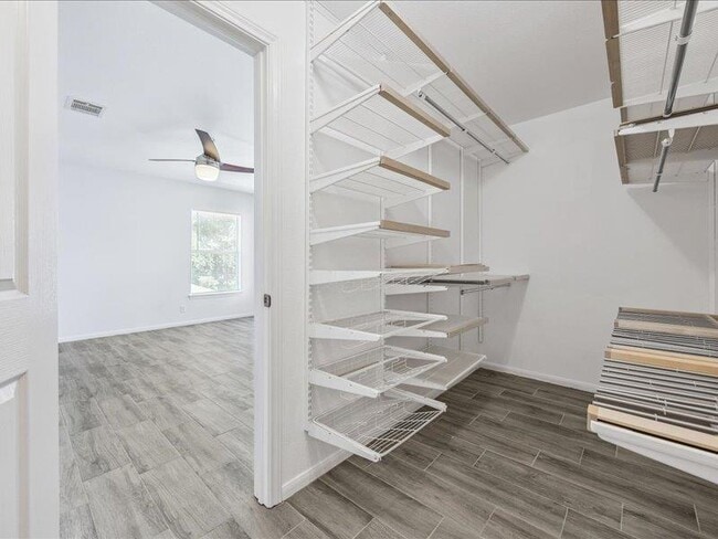 Building Photo - 2407 Curry Loop