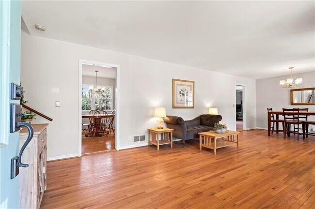 Building Photo - 1780 Samaria Trail