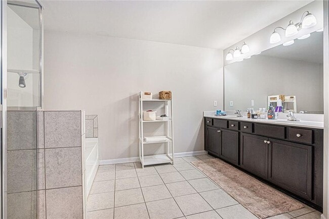 Building Photo - 5526 Donerail St