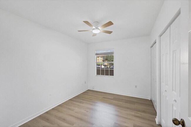 Building Photo - 1010 Villagio Cir