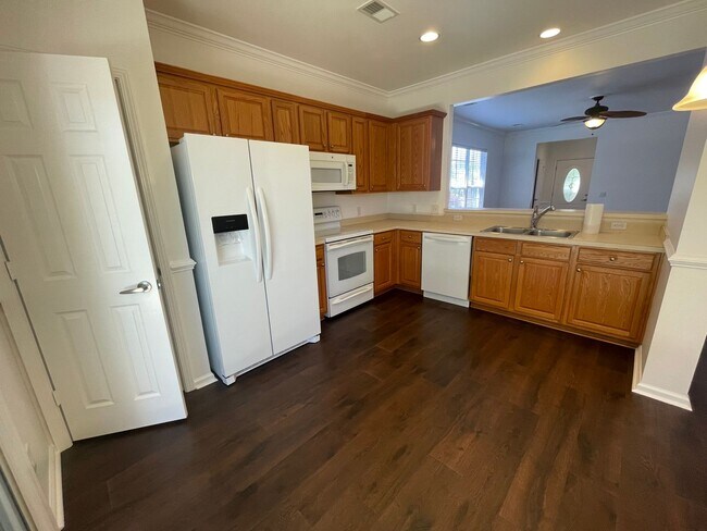 Building Photo - Charming 2 BR Home in Sun City