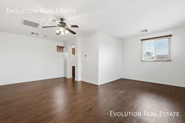 Building Photo - 3287 S Cottonwood Dr