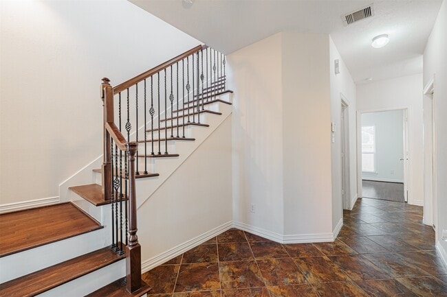 Building Photo - 7155 Windwater Lagoon Dr