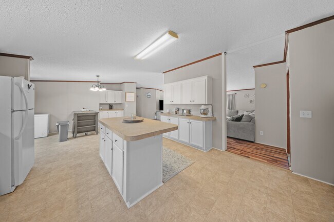 Building Photo - 1783 Wilkinson Rd