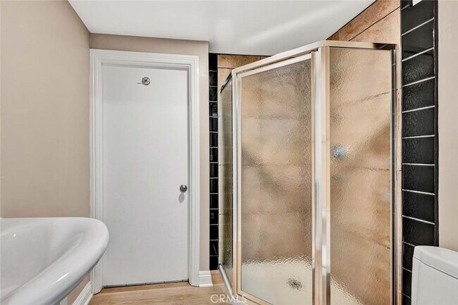 Building Photo - 3921 Calle Real