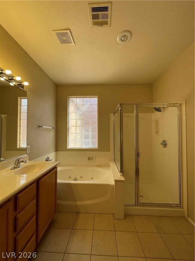 Building Photo - 10273 Bayhead Beach Ave