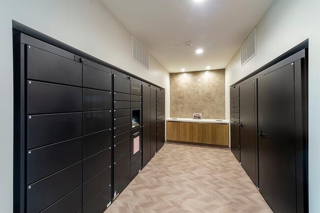 Building Photo - 1724 Partnership Way