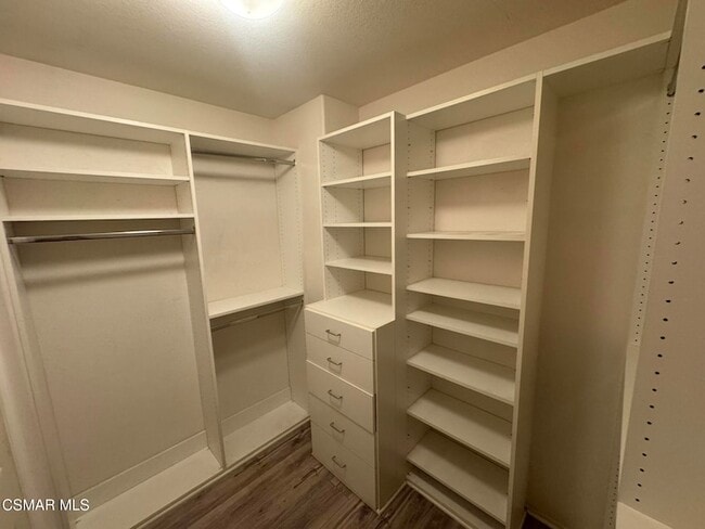 Building Photo - 573 Yarrow Dr