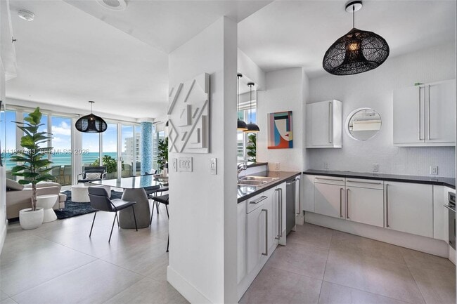 Building Photo - 226 Ocean Dr