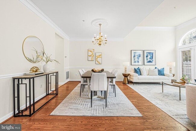 Building Photo - 631 Gatestone St