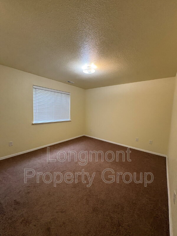 Building Photo - 1022 Morning Dove Dr